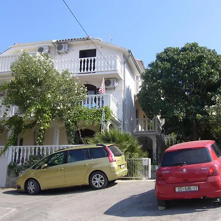 Apartments Baric Trogir Exterior photo